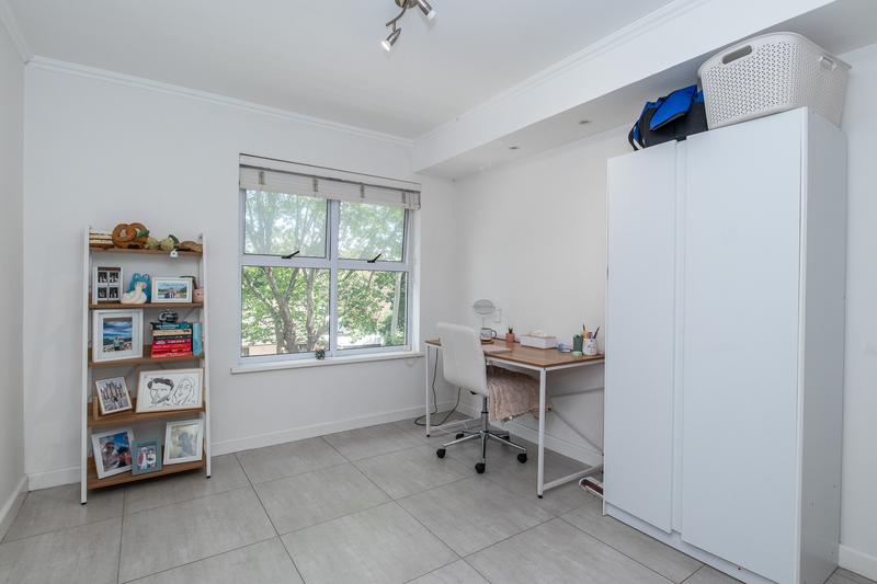 2 Bedroom Property for Sale in Kenilworth Western Cape